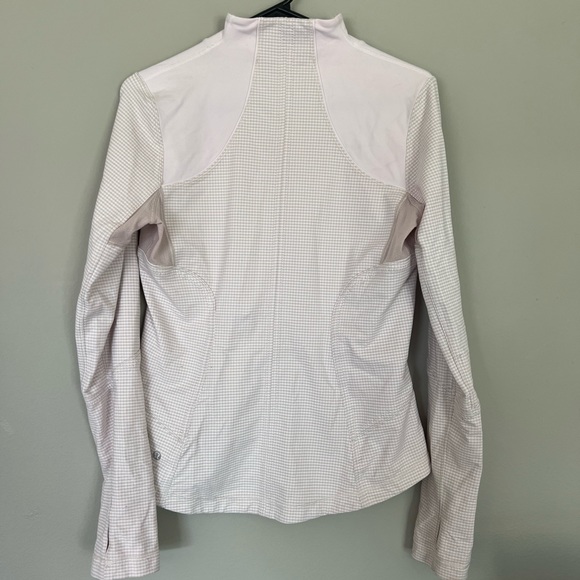 Lululemon Define Jacket Gingham Pattern - Picture 4 of 6
